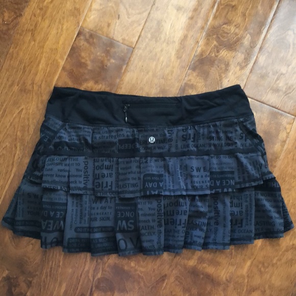 RARE lululemon Pace Setter Skirt manifesto 10 - Picture 6 of 8